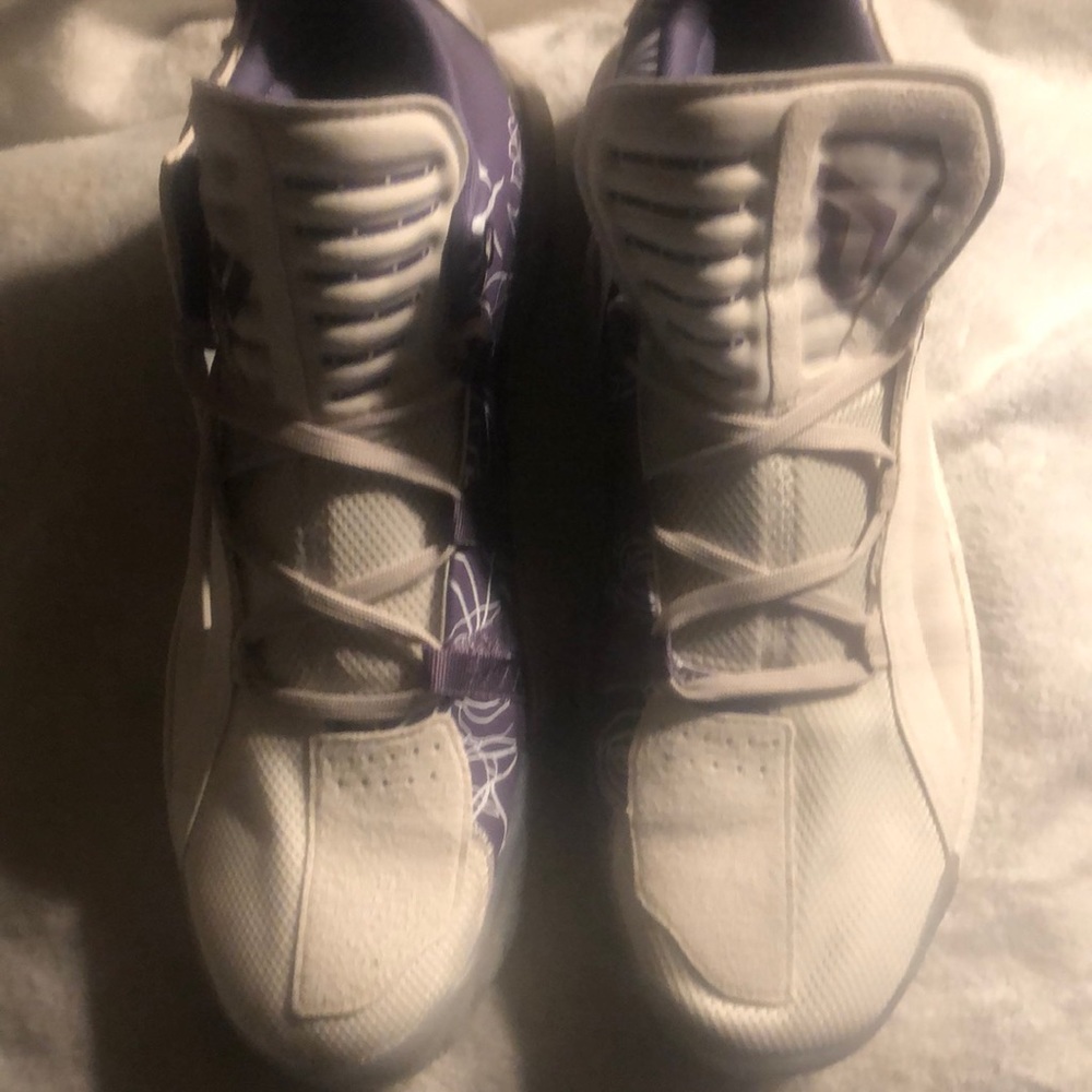 Dame 6 Weber state men’s size 15